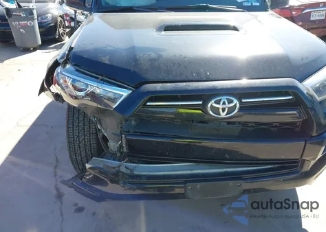 2022 Toyota 4Runner Trd Sport z USA, uszkodzony, nr VIN JTEAU5JR9N5262687